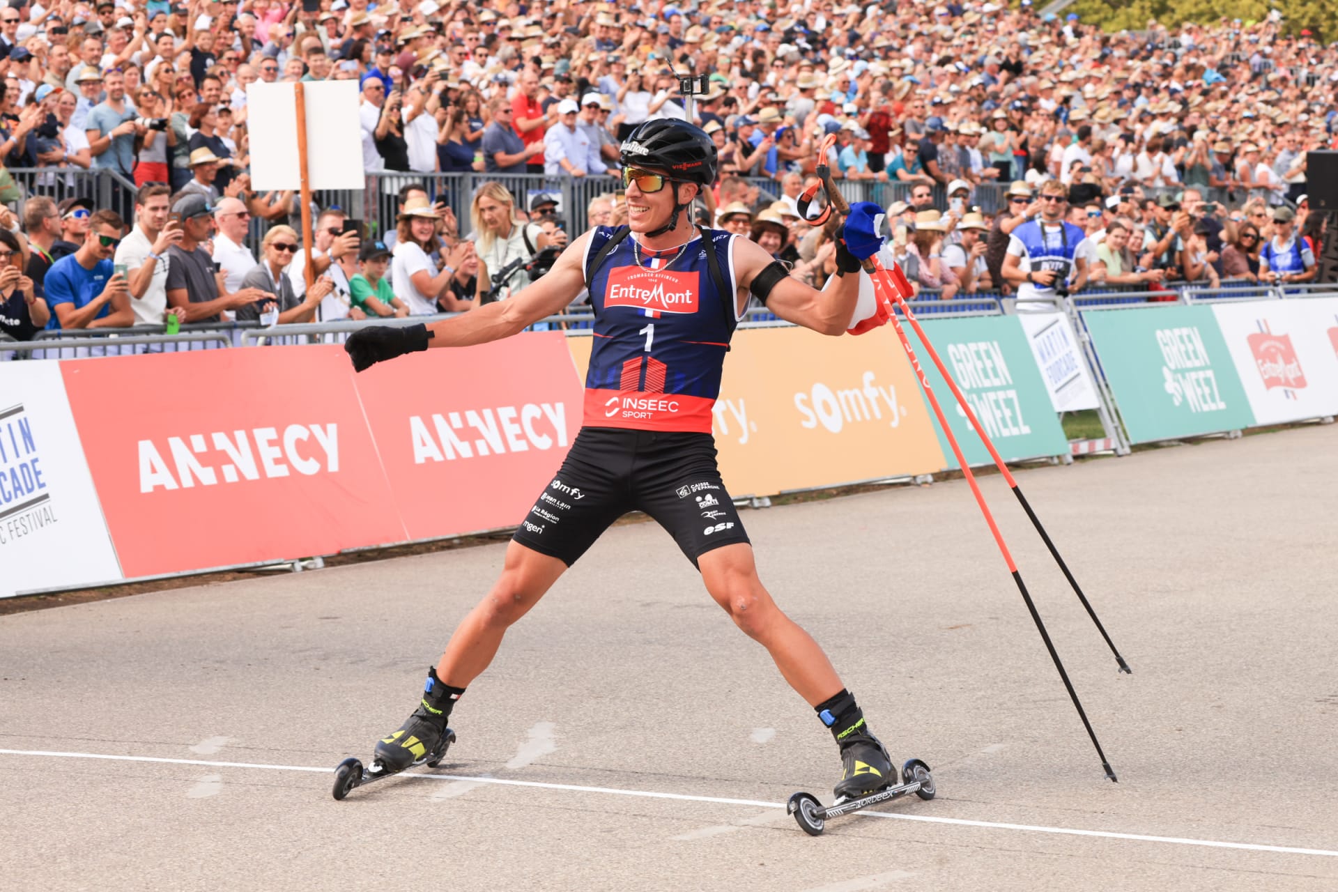 Lakeside Fun: Fillon Maillet and Davidova win at Fourcade Festival 